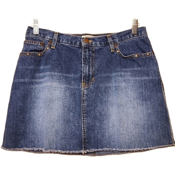 Abercrombie & Fitch | Women's Dark Denim Distressed Hem Mini Skirt (Size 6) - Picture 1 of 11